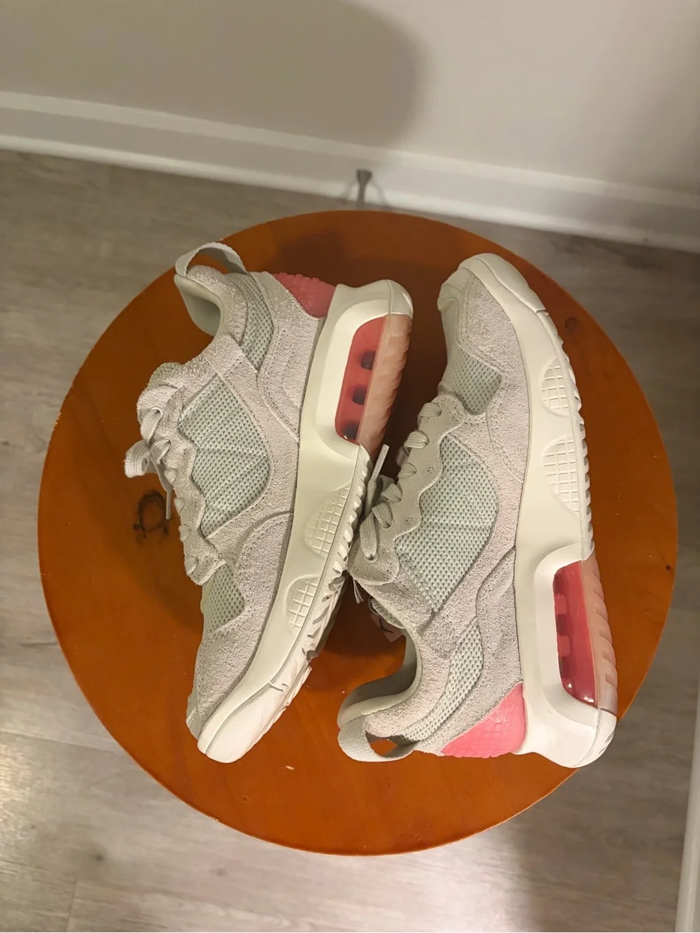 Air Jordan WMNS Jordan MA2